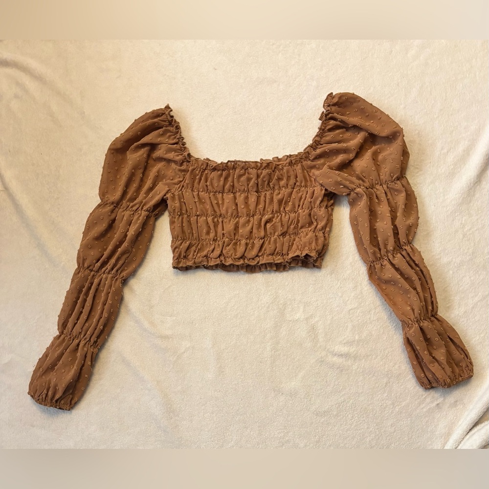 Fashion Nova Tan Puffed Long Sleeve Crop Top Size Small EUC